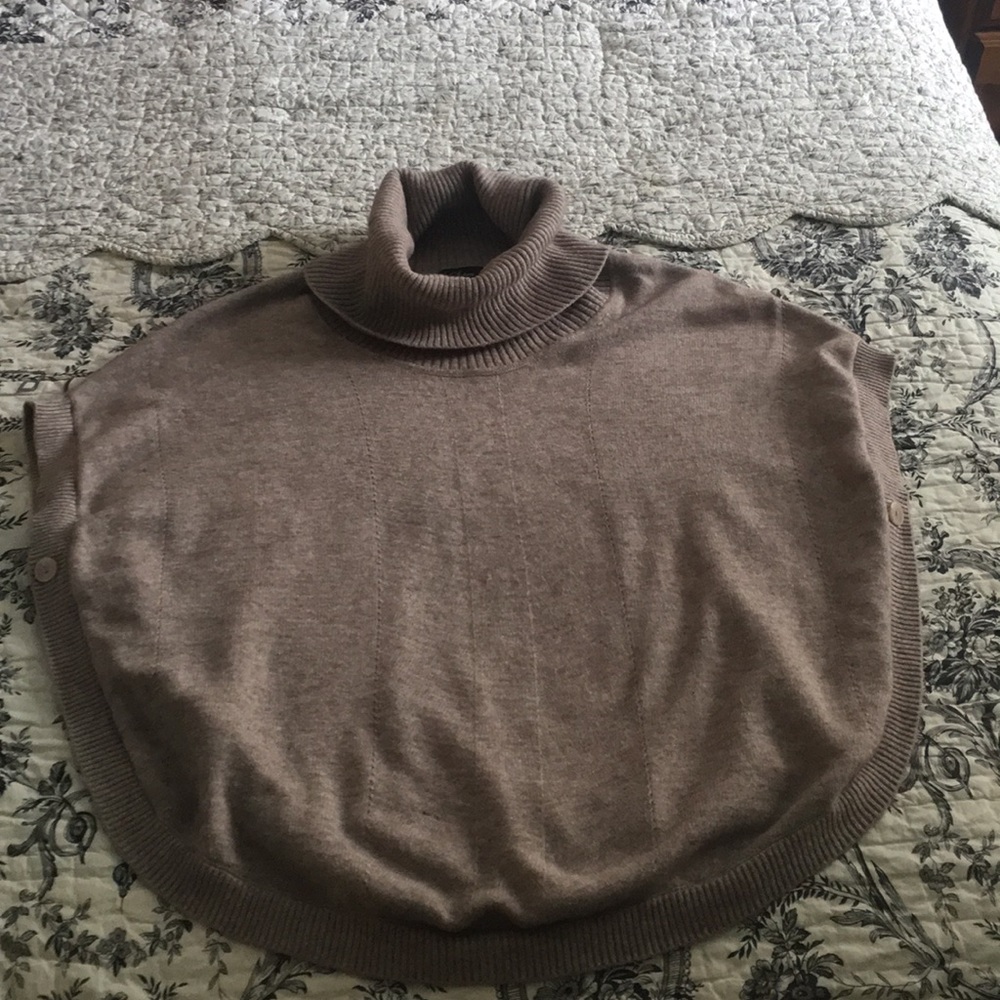Sisters medium poncho